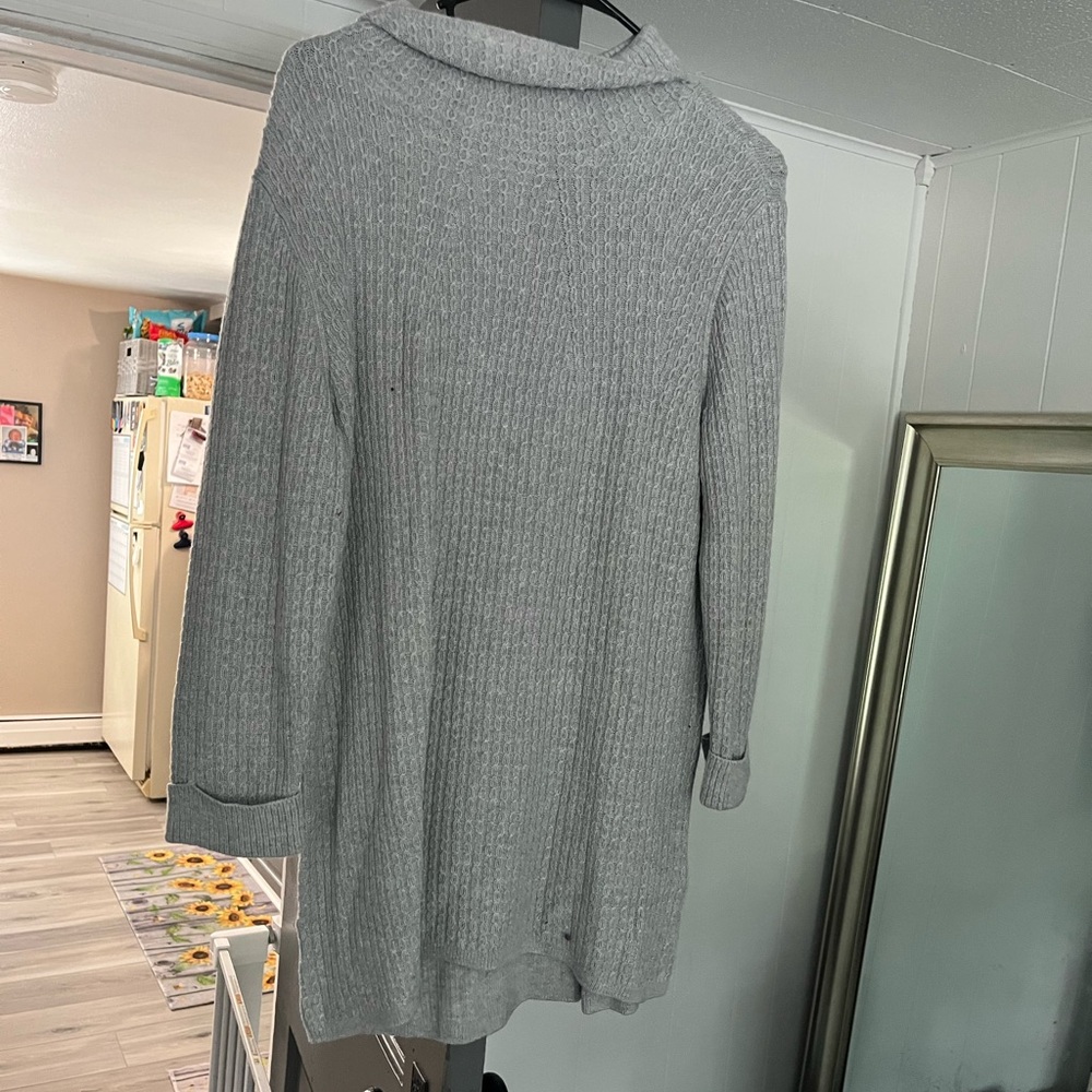 Lands End size M sweater